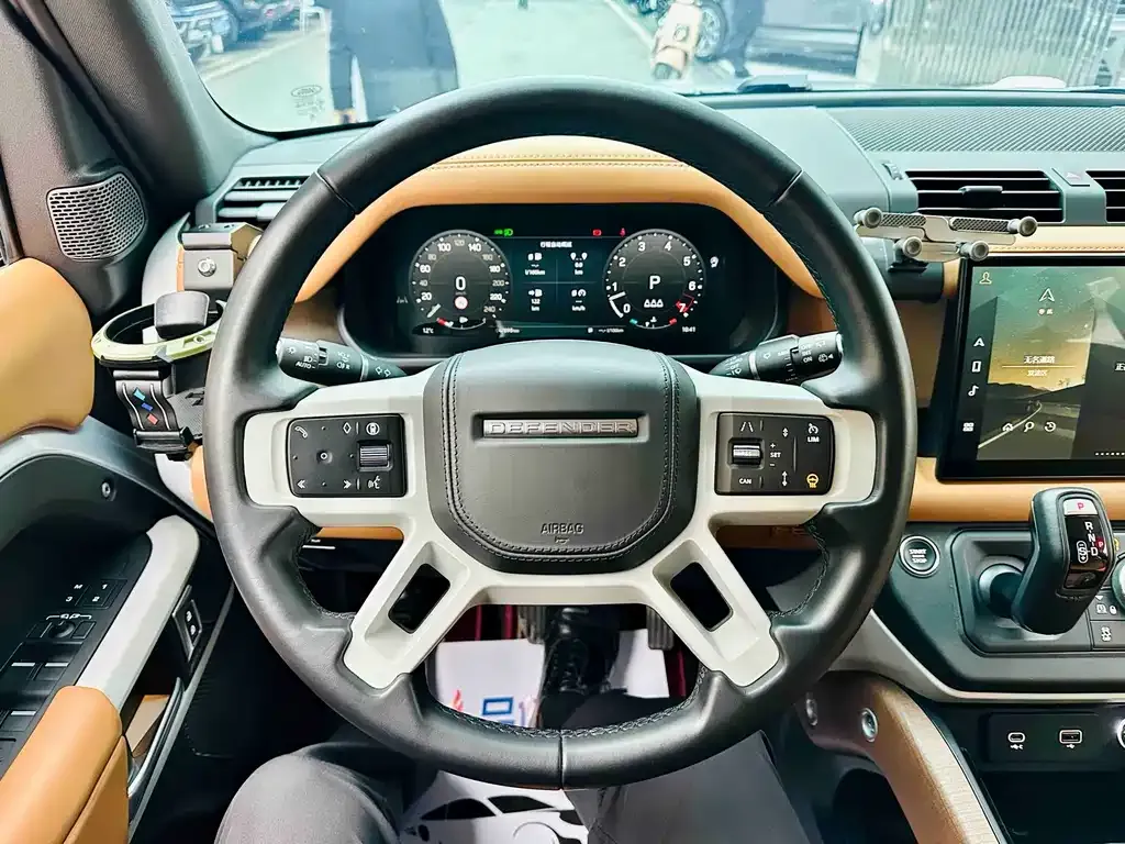 Land Rover Defender 2024 из CN, фото 6
