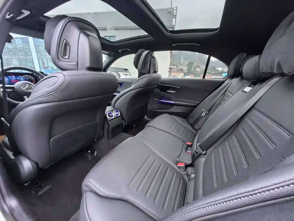 Mercedes-Benz C-Class 2025 из CN, фото 6