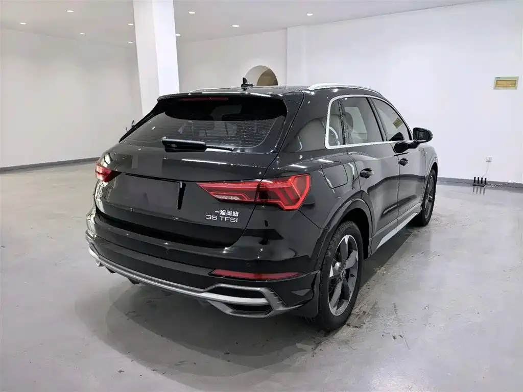 Audi Q3 2022 из CN, фото 7