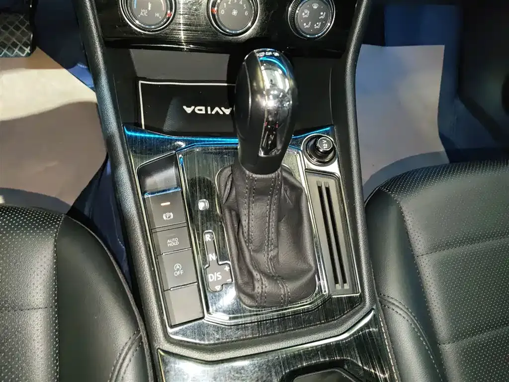 Volkswagen Lavida 2021 из CN, фото 2
