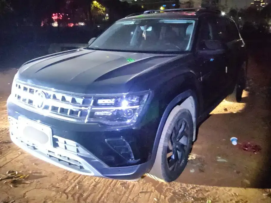 Volkswagen Teramont 2023 из CN, фото 1