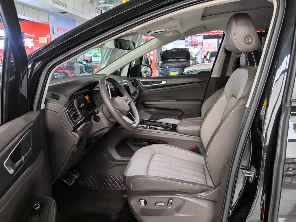 Volkswagen Viloran 2024 из CN, фото 7