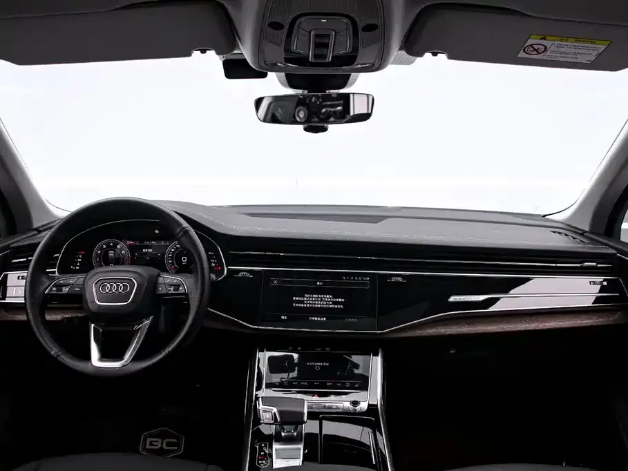 Audi Q7 2024 из CN, фото 5