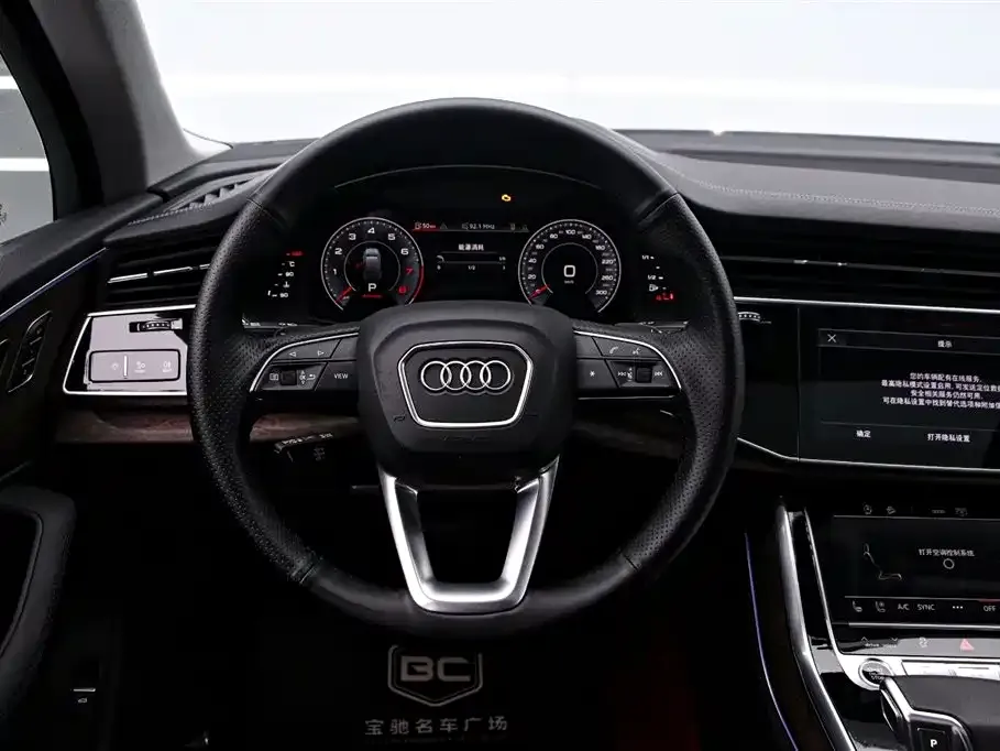 Audi Q7 2024 из CN, фото 10