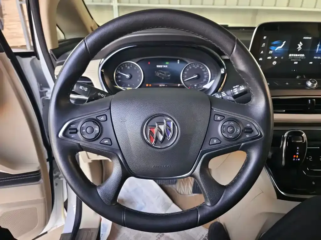 Buick GL8 2024 из CN, фото 2
