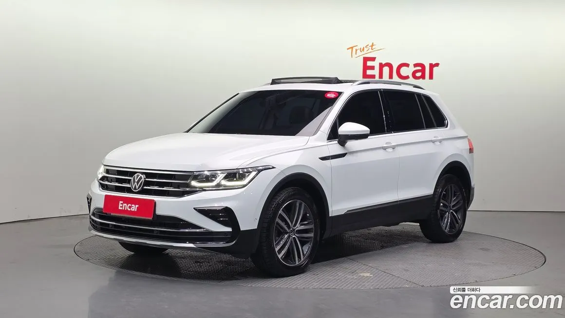Volkswagen Tiguan — фото 1
