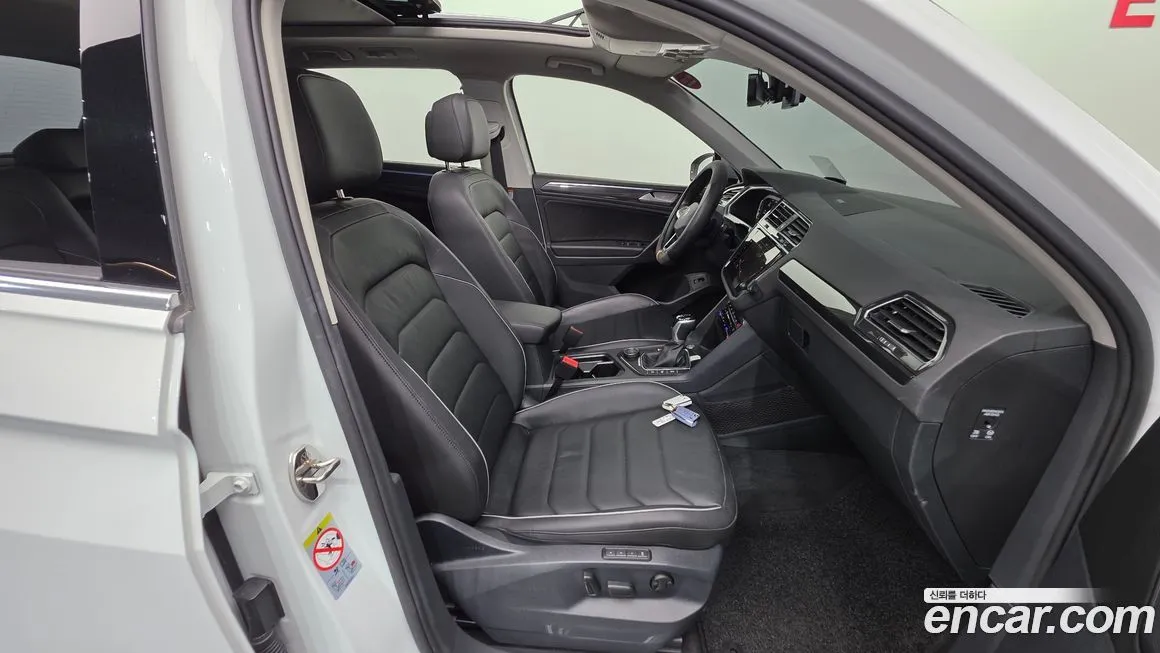 Volkswagen Tiguan — фото 7