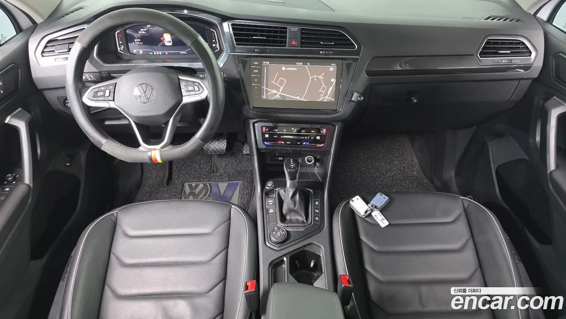 Volkswagen Tiguan — фото 8