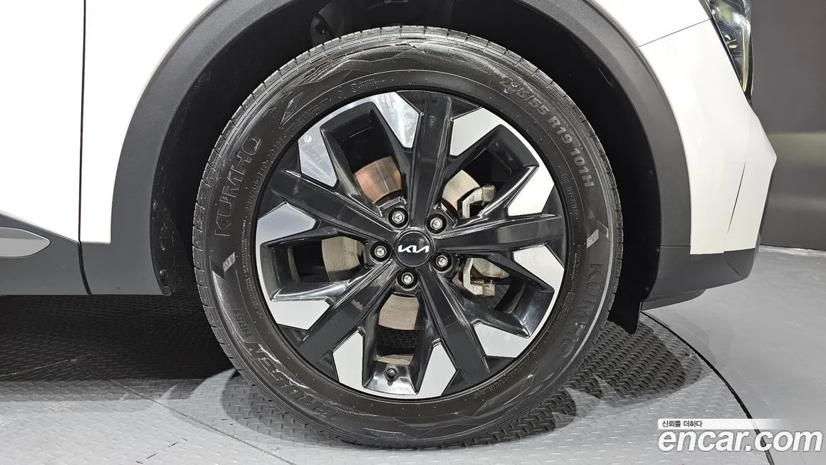 Kia Sportage — фото 8