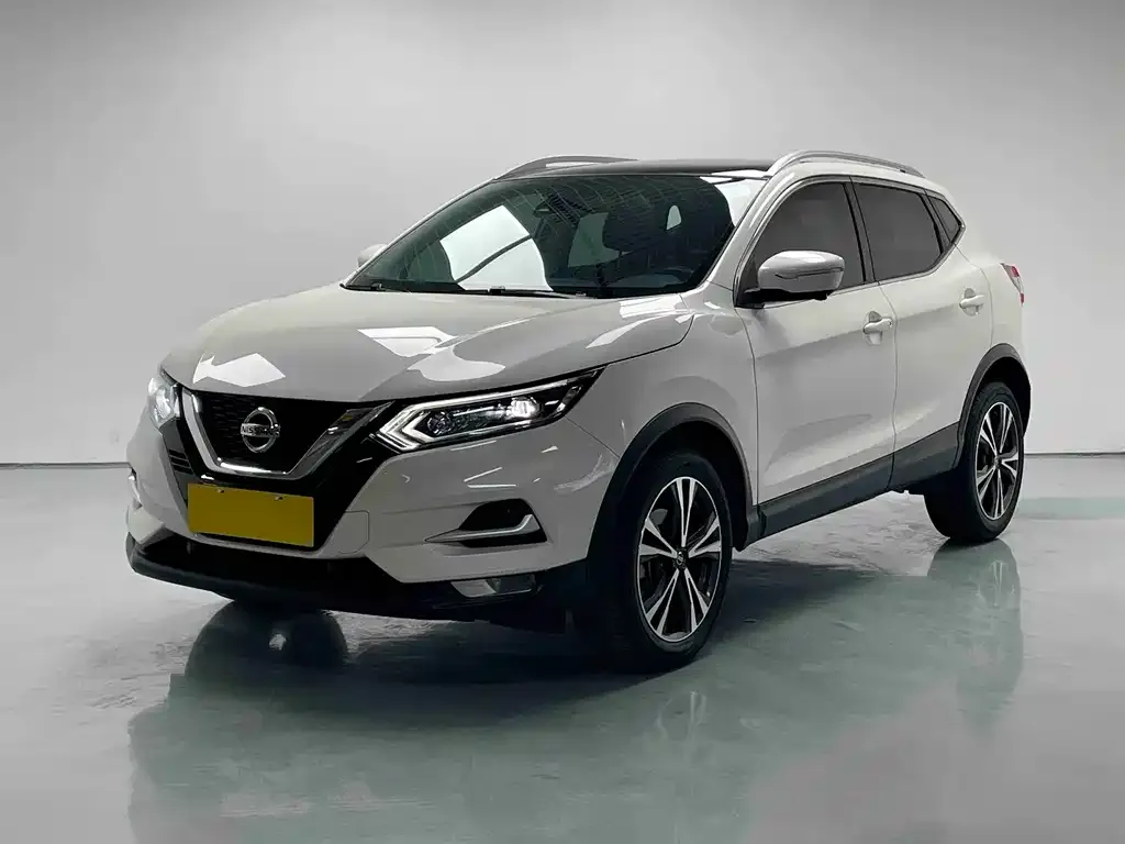 Nissan Qashqai — фото 1
