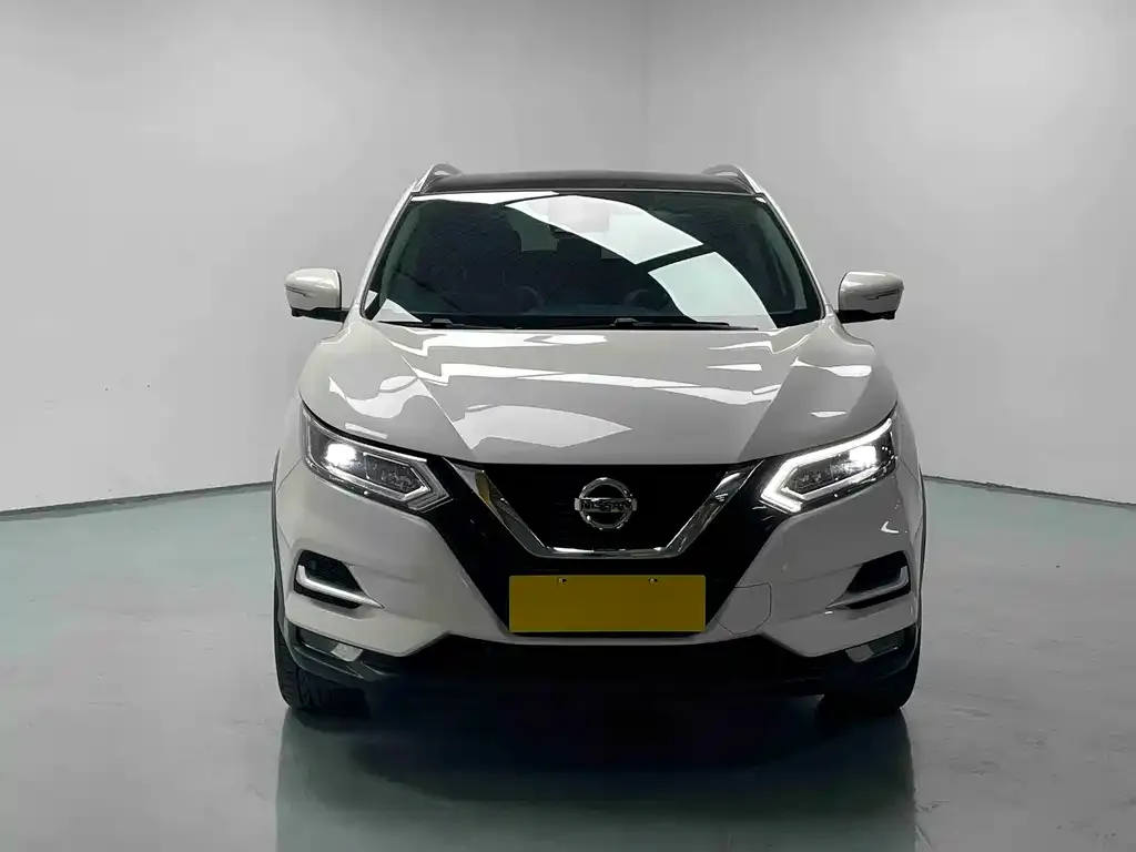 Nissan Qashqai — фото 4