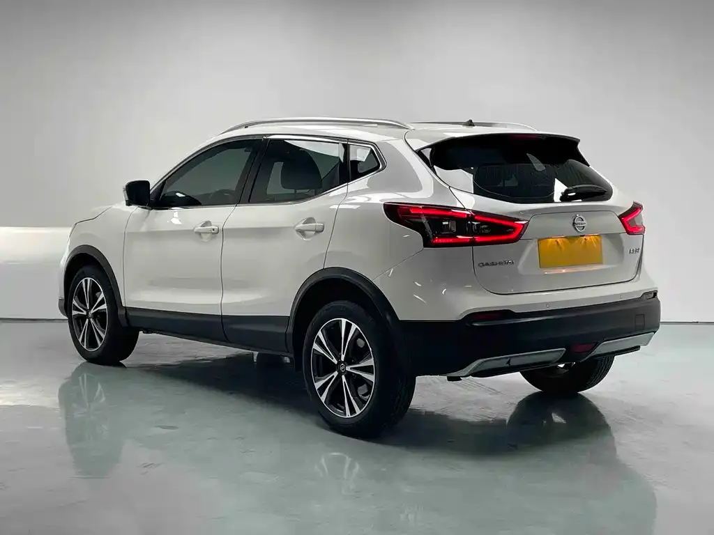 Nissan Qashqai — фото 5