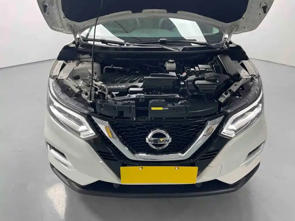 Nissan Qashqai — фото 10