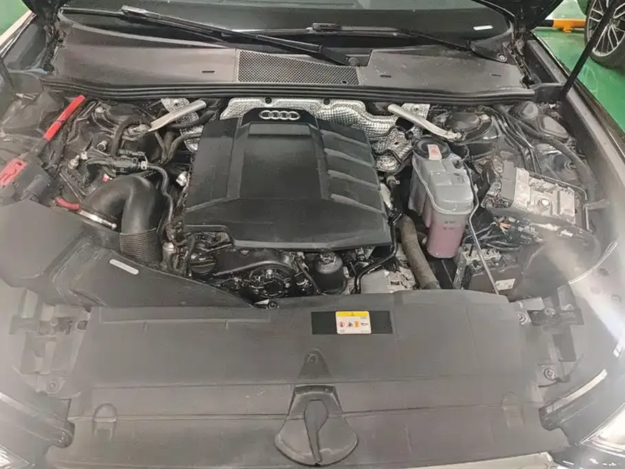 Audi A6L 2021 из CN, фото 4
