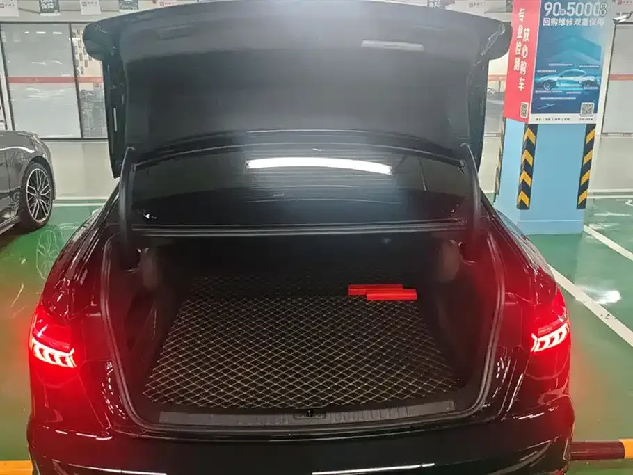 Audi A6L 2021 из CN, фото 10