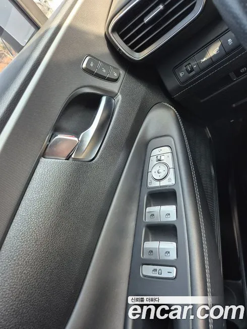 Hyundai Santafe — фото 3