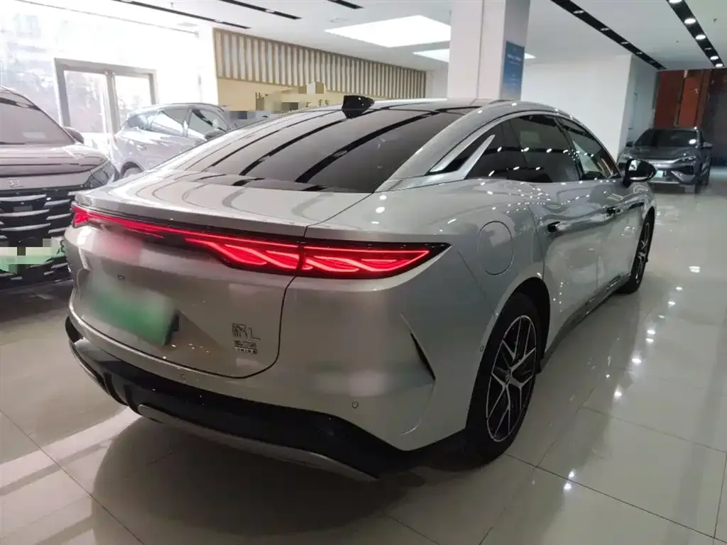 BYD Han L 2025 из CN, фото 4