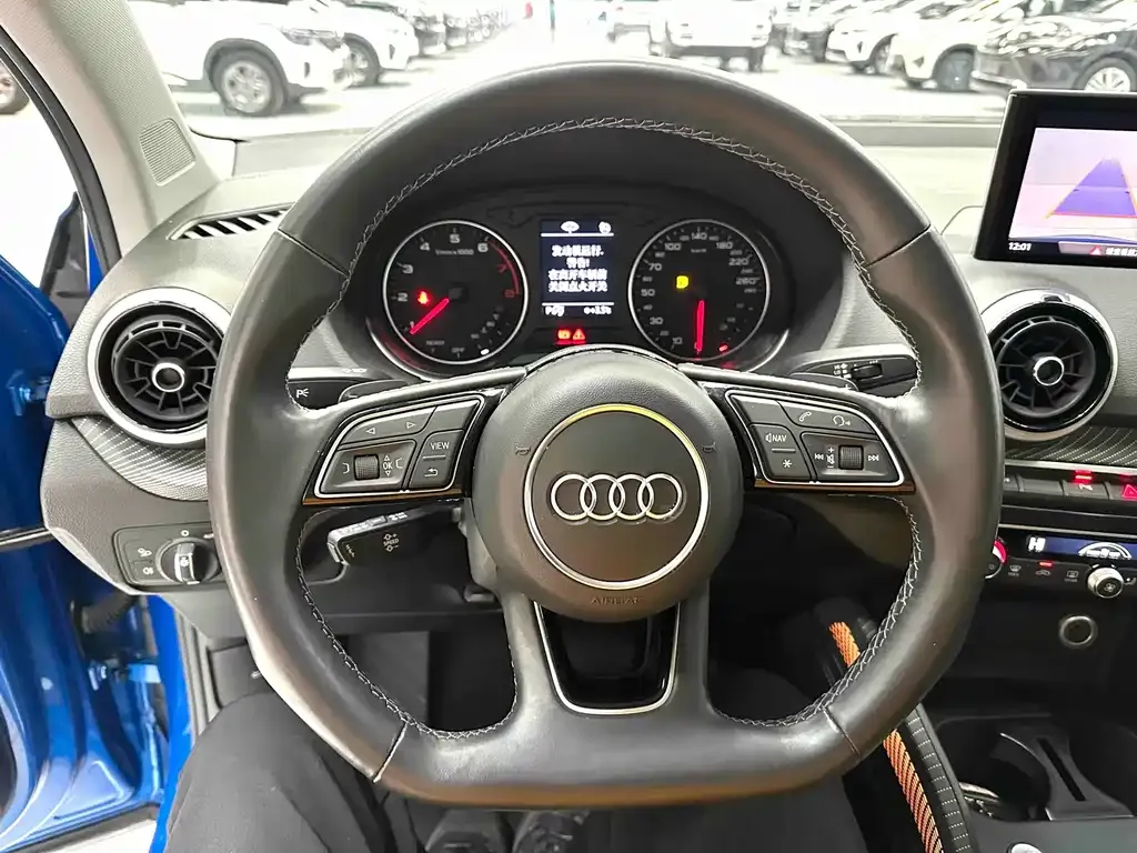 Audi Q2L 2022 из CN, фото 6
