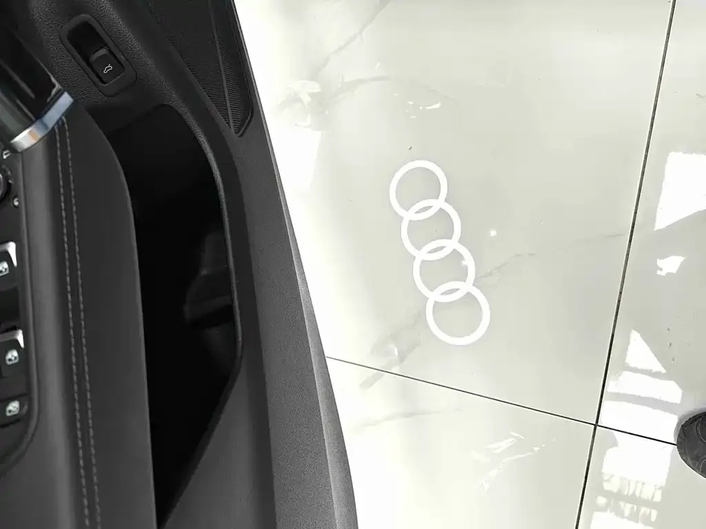 Audi Q2L 2022 из CN, фото 2