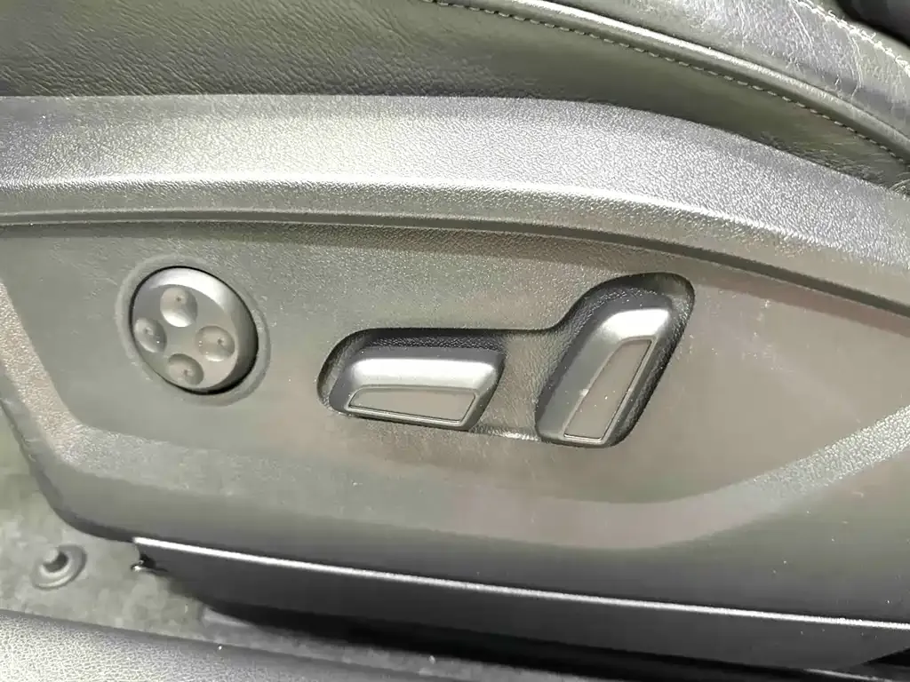 Audi Q2L 2022 из CN, фото 7