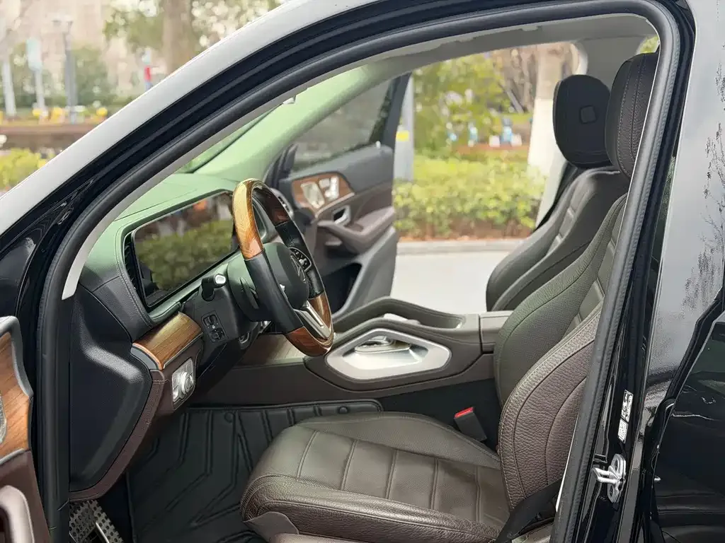 Mercedes-Benz GLS 2023 из CN, фото 2