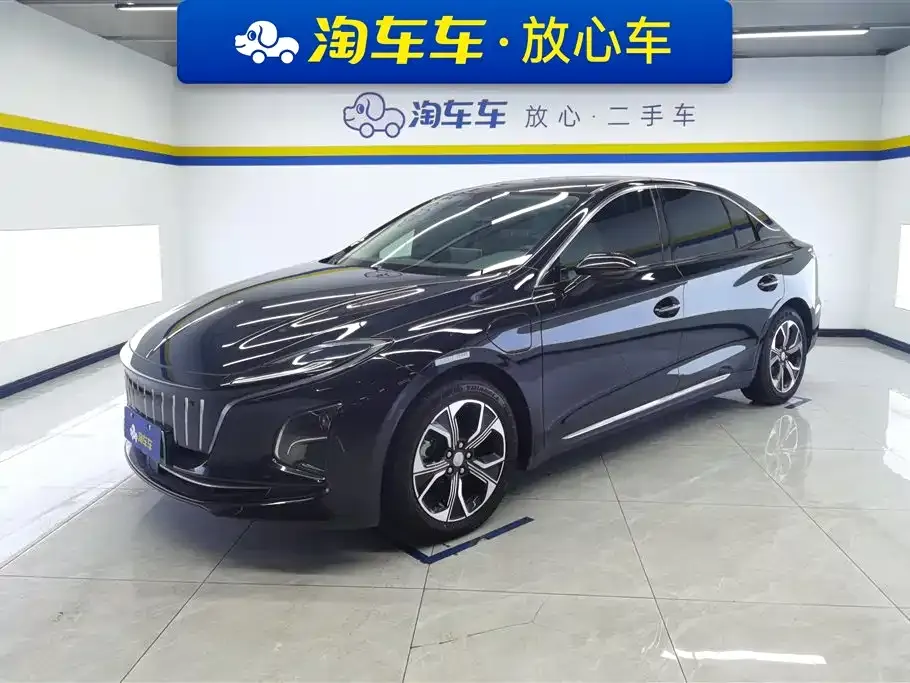 Hongqi E-QM5 — фото 1