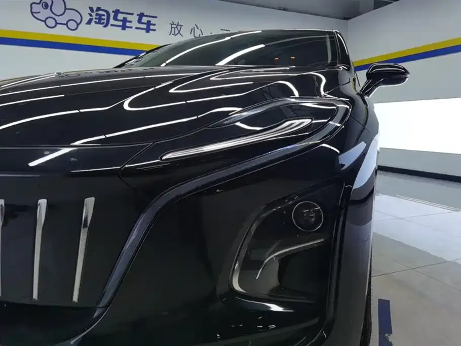 Hongqi E-QM5 — фото 2