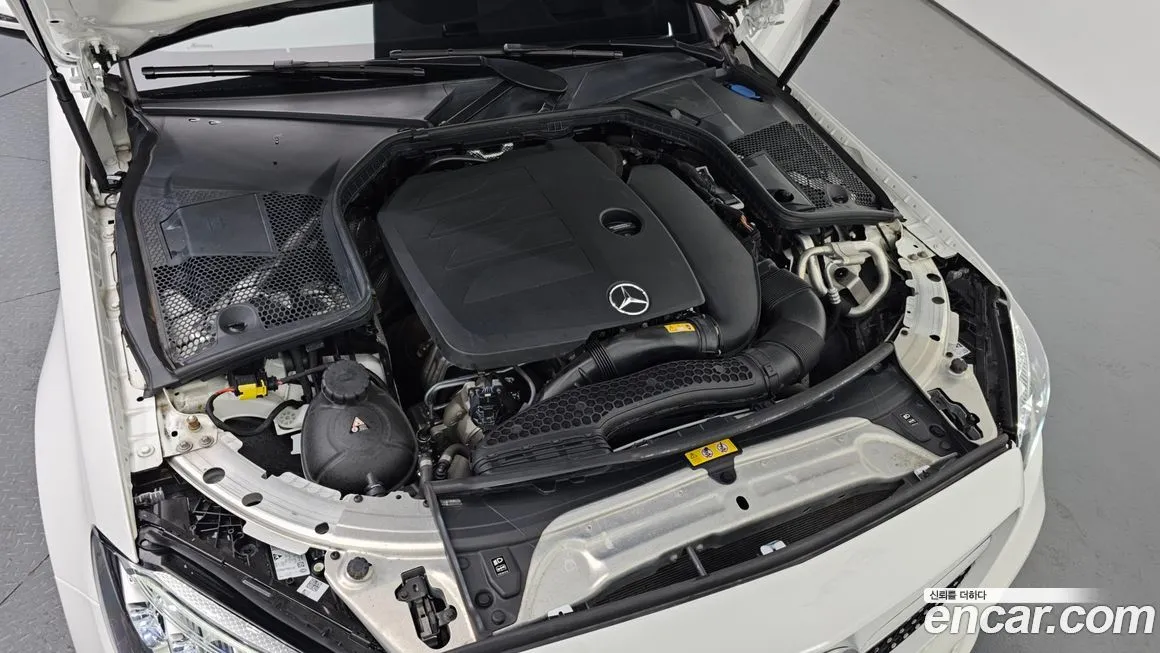 Mercedes-Benz C-Class 2023 из KR, фото 3