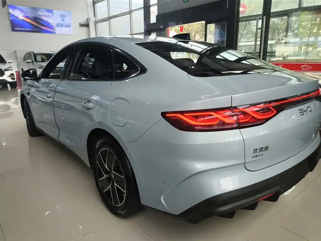 BYD Qin L — фото 4