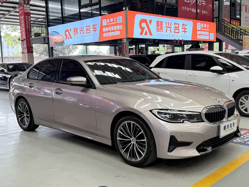 BMW 3 Series 2021 из CN, фото 10