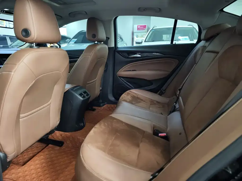 Buick Regal 2022 из CN, фото 2