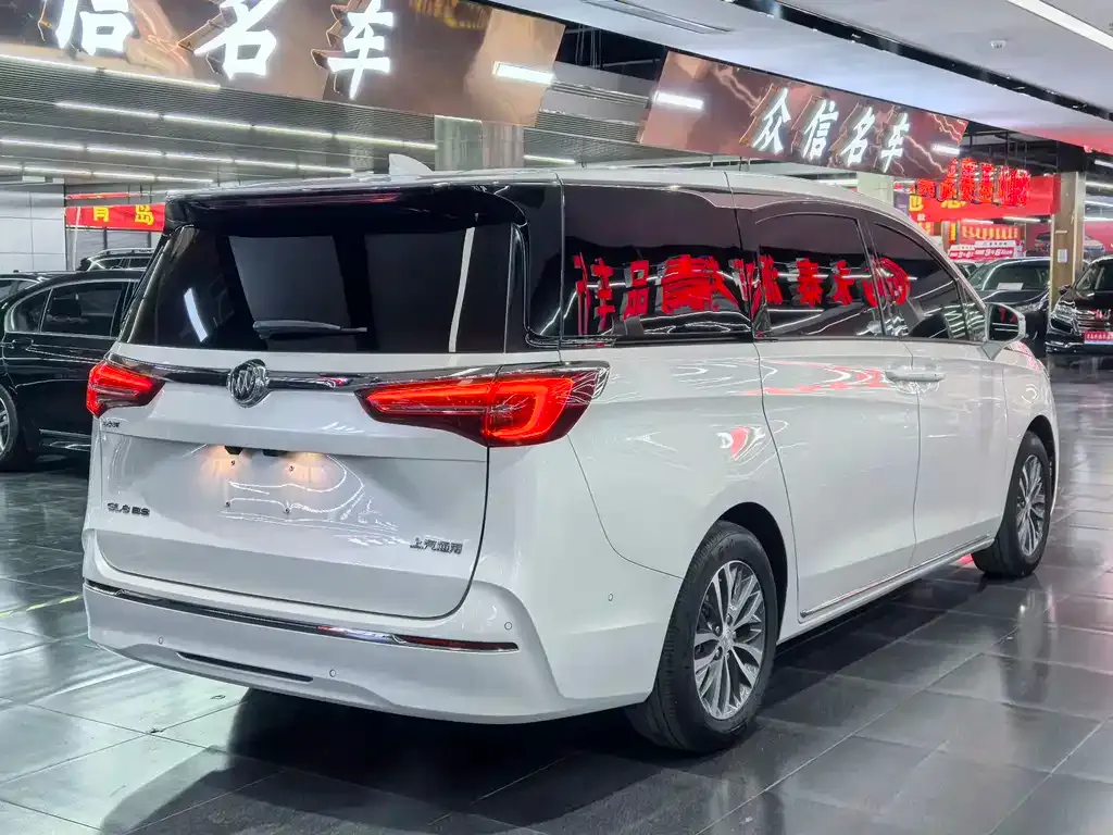 Buick GL8 2022 из CN, фото 9