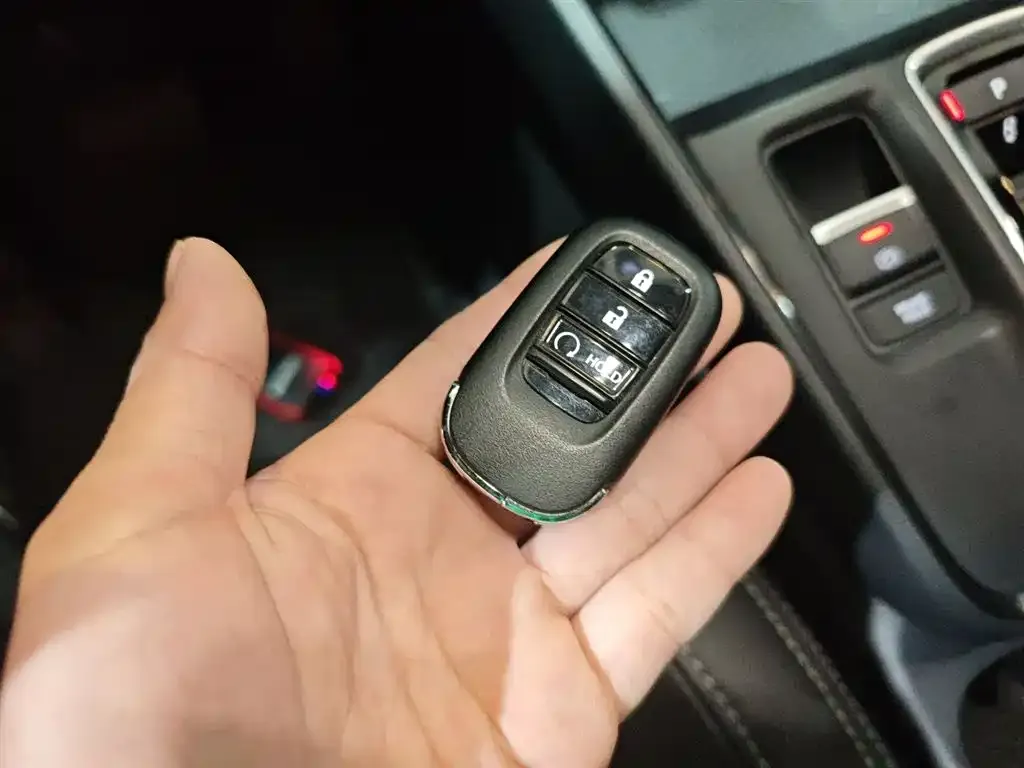 Honda CR-V 2024 из CN, фото 2