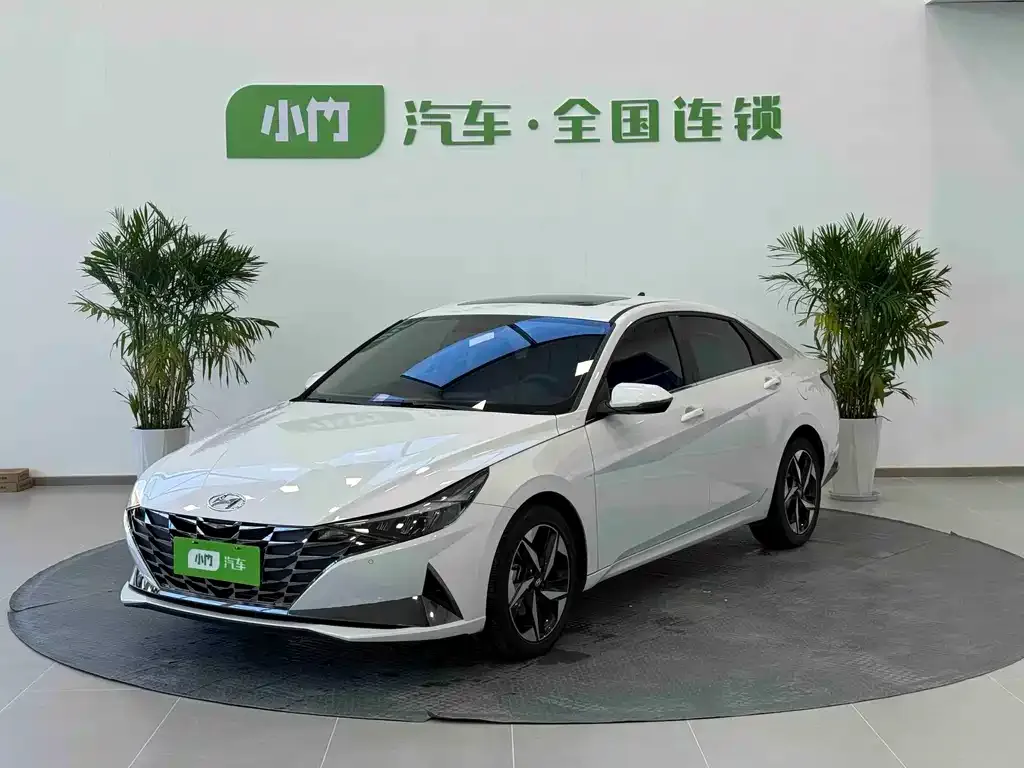 Hyundai Elantra 2023 из CN, фото 1