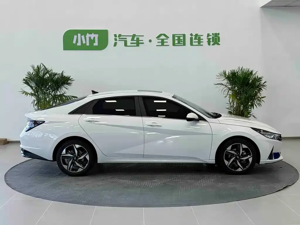 Hyundai Elantra 2023 из CN, фото 3