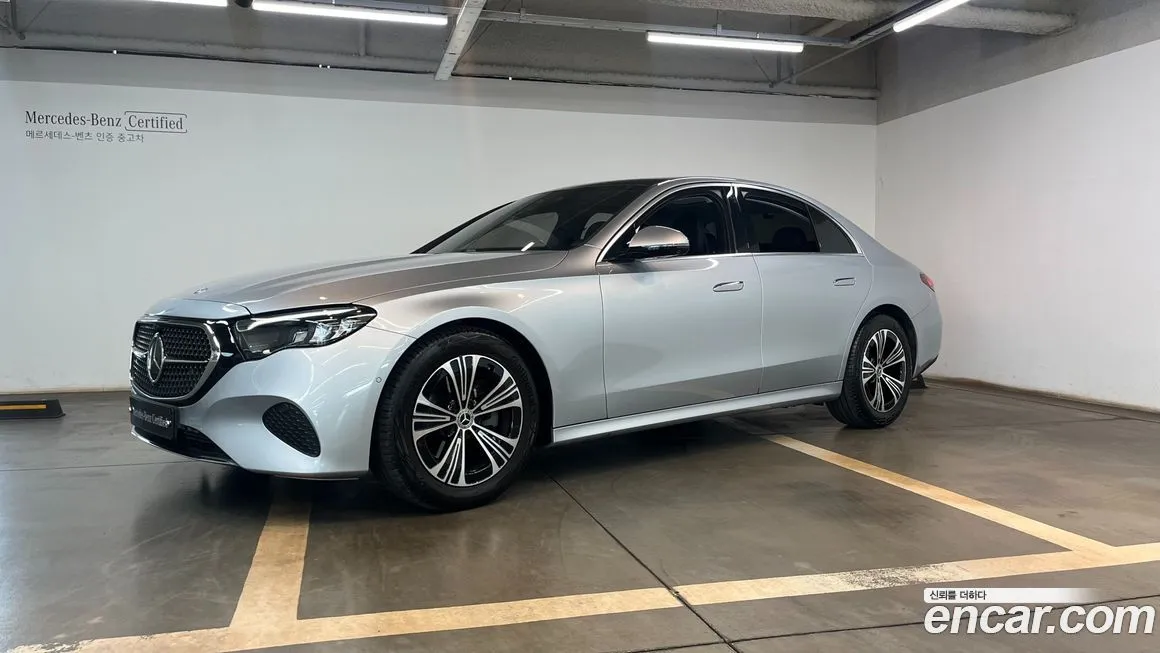 Mercedes-Benz E-Class — фото 1