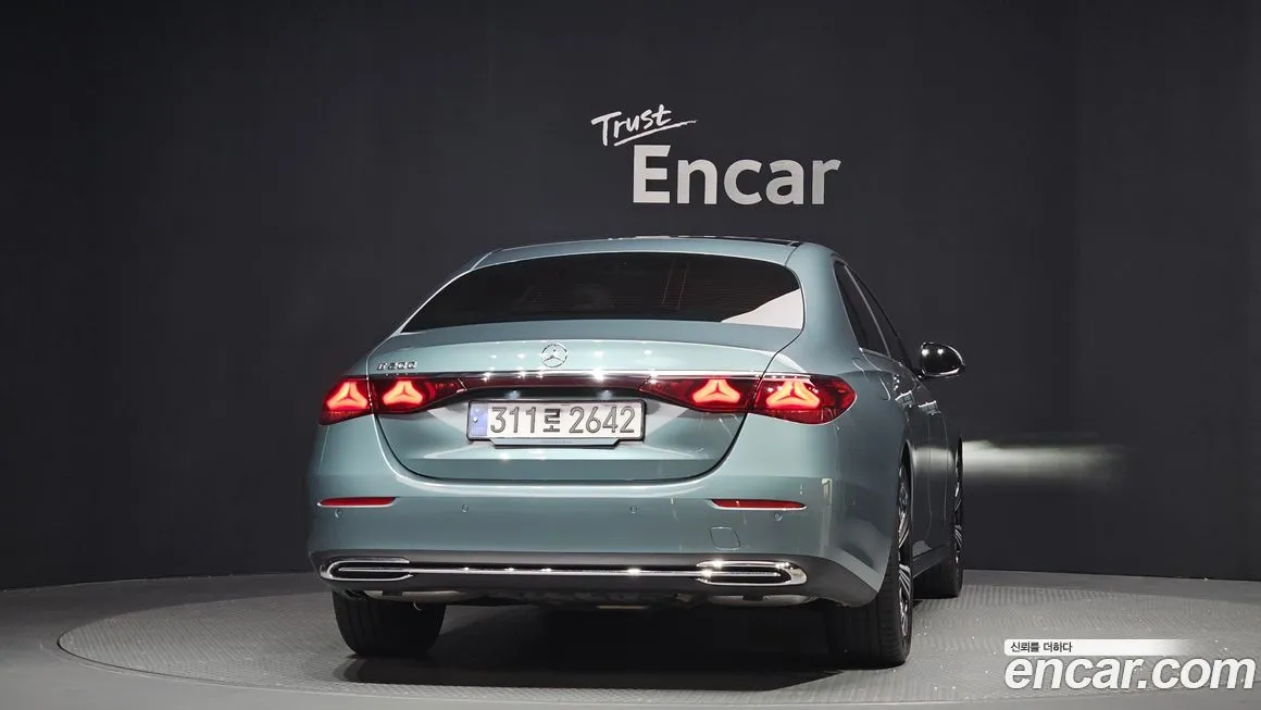 Mercedes-Benz E-Class 2025 из KR, фото 2