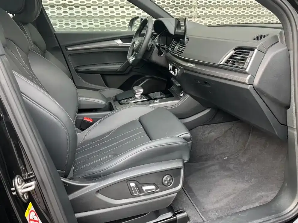 Audi Q5L 2024 из CN, фото 6