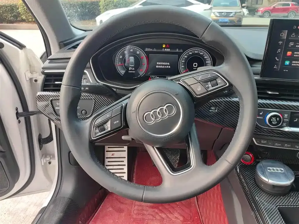 Audi A4L 2024 из CN, фото 3
