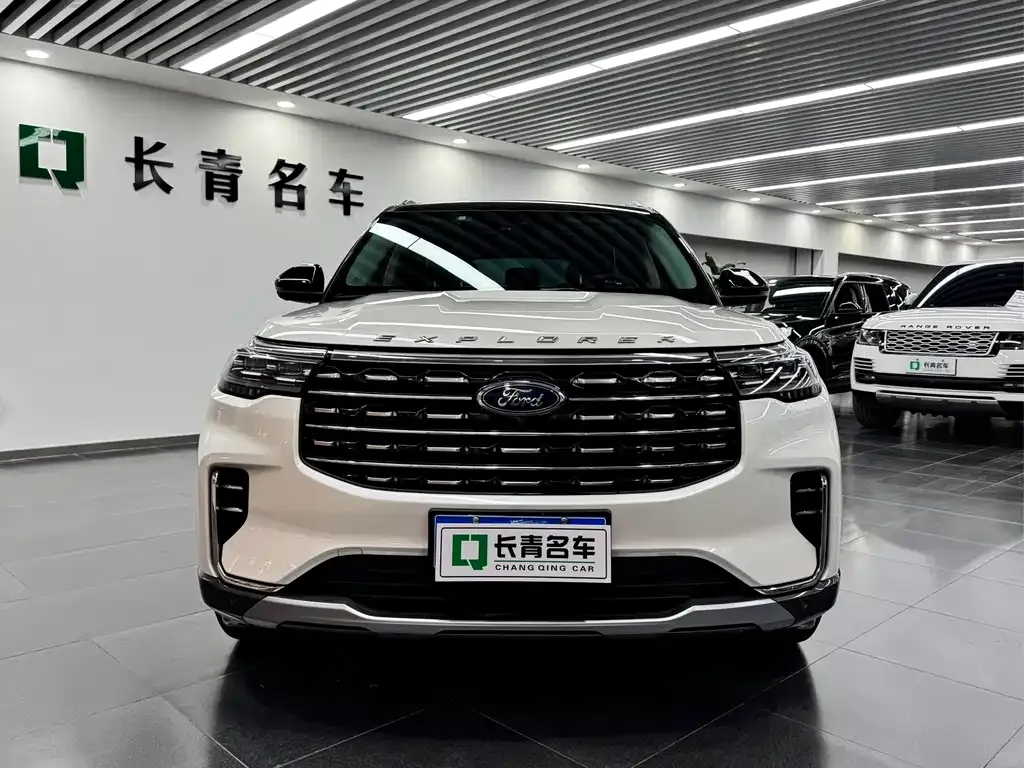 Ford Explorer 2023 из CN, фото 1