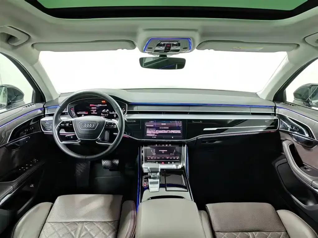 Audi A8 — фото 6