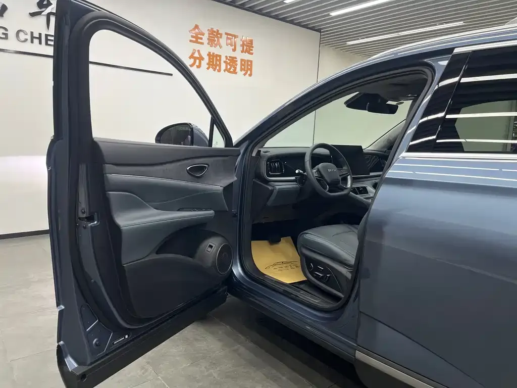 BYD Hiace 07 DM-i — фото 5