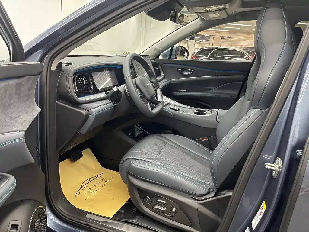 BYD Hiace 07 DM-i — фото 6