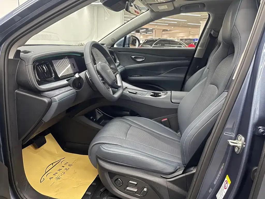 BYD Hiace 07 DM-i — фото 7