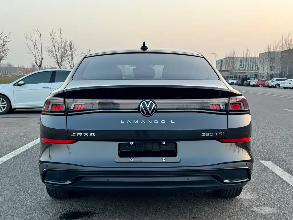 Volkswagen Lamando 2023 из CN, фото 8