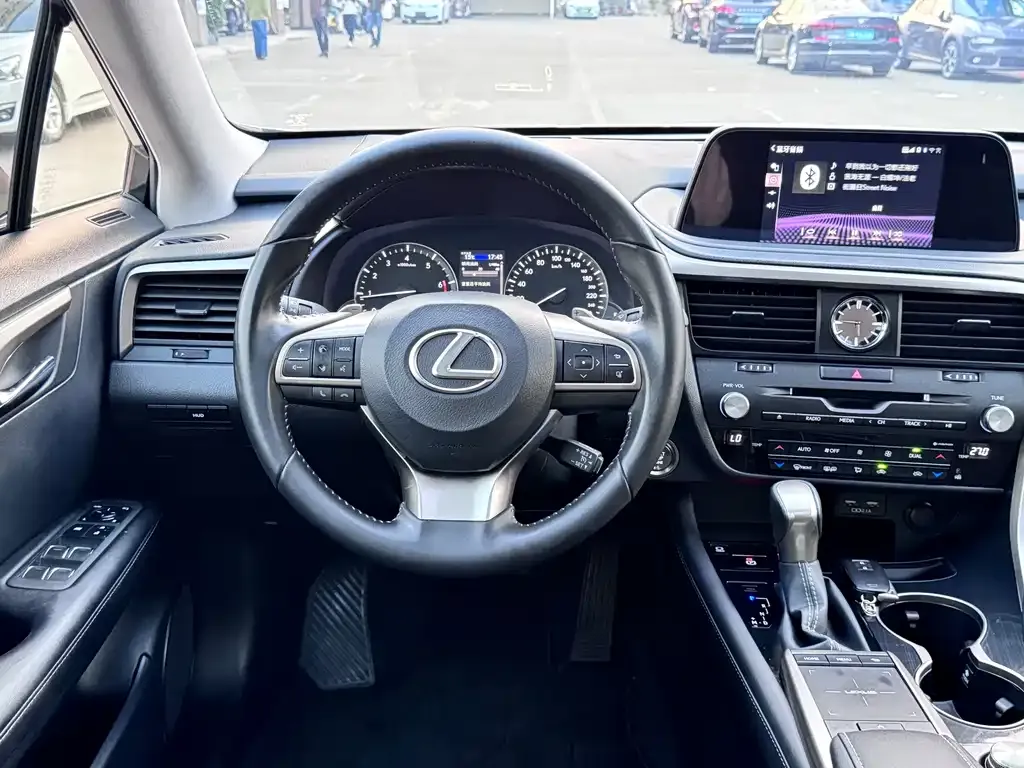Lexus RX — фото 8