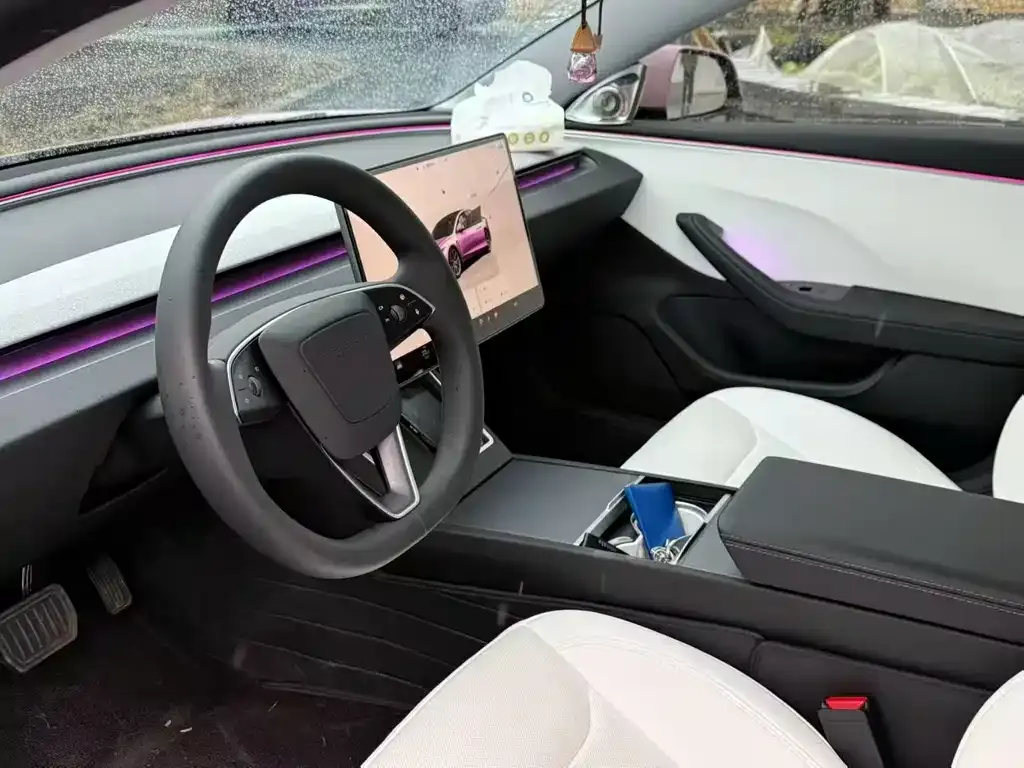 Tesla Model 3 — фото 6