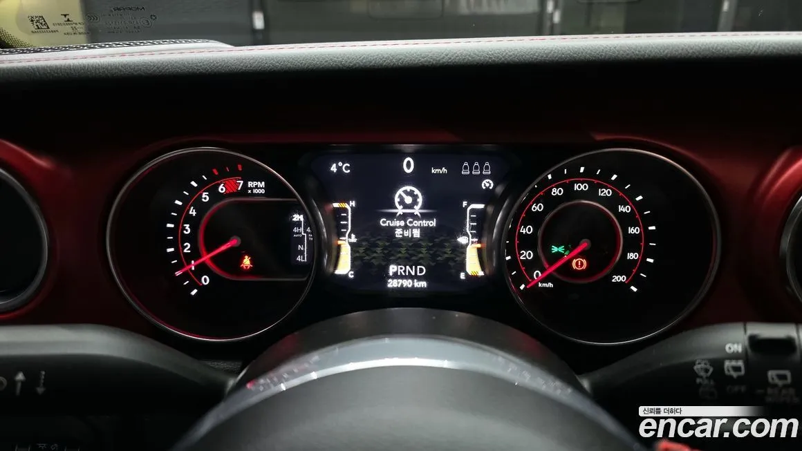 Jeep Wrangler 2022 из KR, фото 10