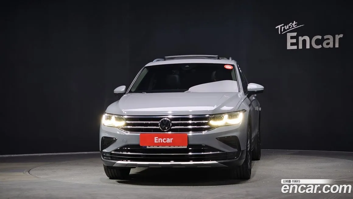 Volkswagen Tiguan — фото 10