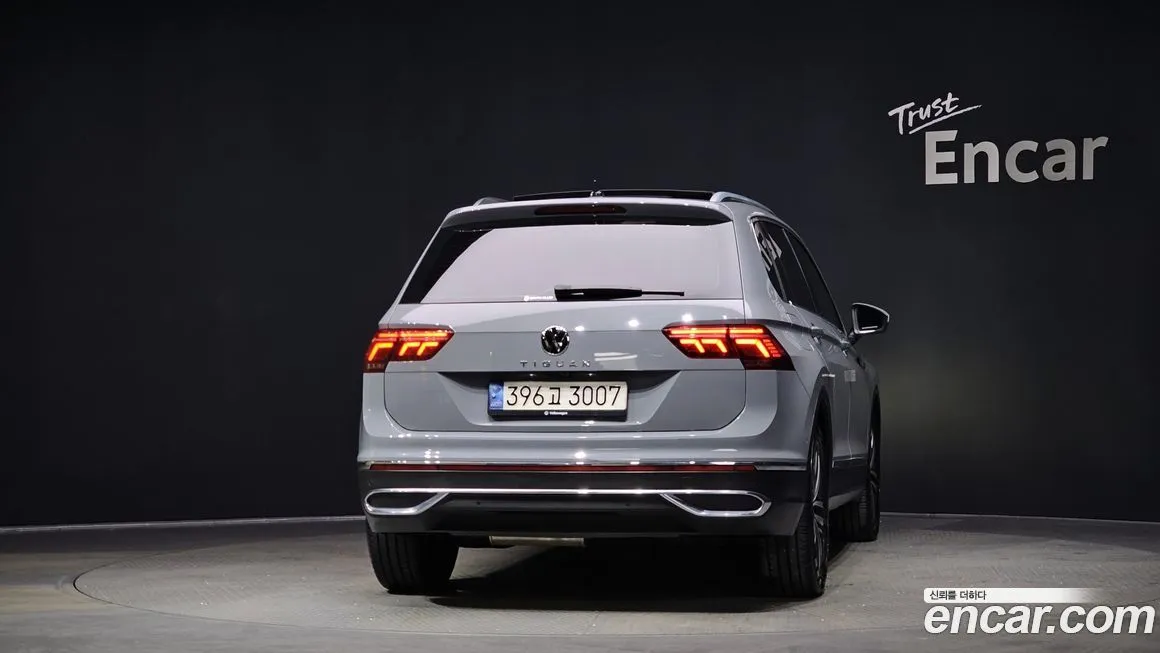 Volkswagen Tiguan — фото 8